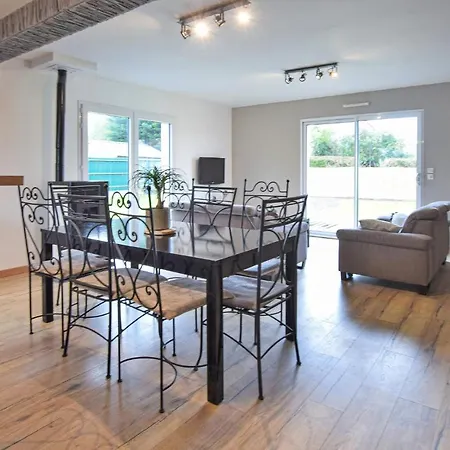 4 Bedroom Cozy In *