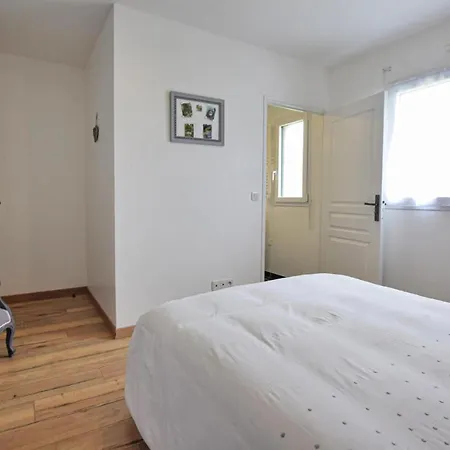 4 Bedroom Cozy In Nyaraló
