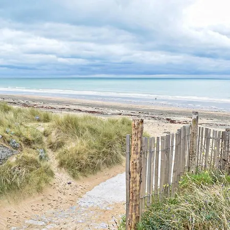 4 Bedroom Cozy In * Gouville-sur-Mer