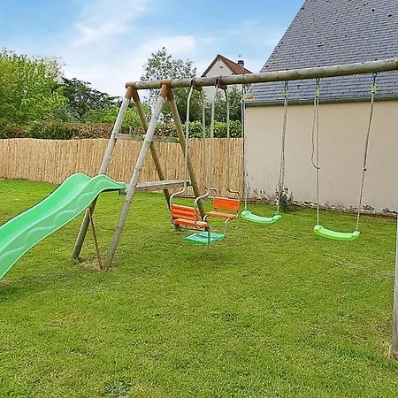 Nyaraló 4 Bedroom Cozy In Gouville-sur-Mer