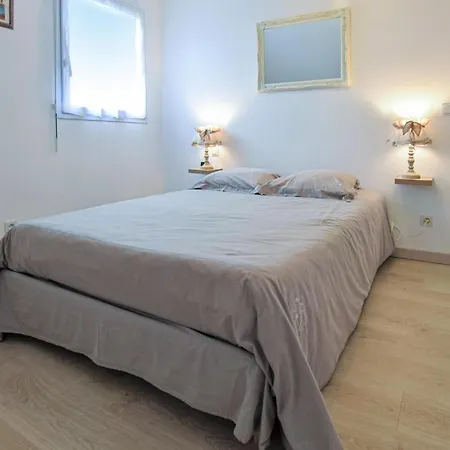 4 Bedroom Cozy In Nyaraló