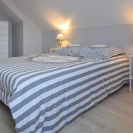 Nyaraló 4 Bedroom Cozy In *